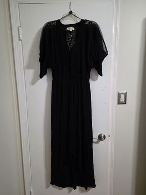 lovestitch Black Lace-Shoulder Maxi Dress
